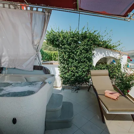 Ferienhaus In Arbanija With Sea Views, Cleaning Included *